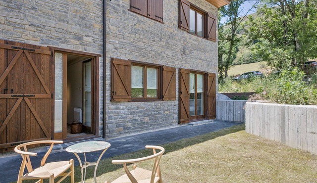 Luderna - Apartamento con jardín Bela