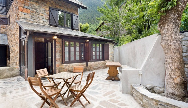 Luderna - Casa con terraza dera Aubeta
