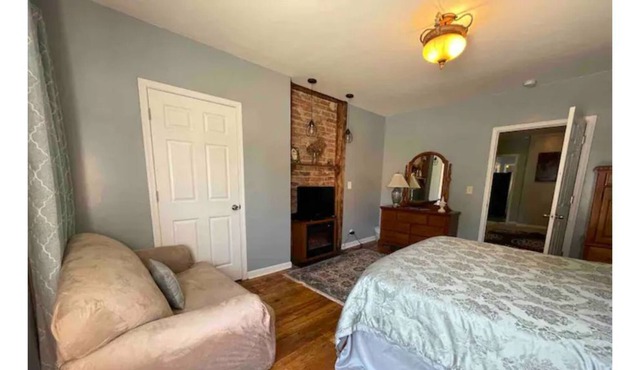 Ludlow bungalow, 5 minutes to cincy, 15 to cvg