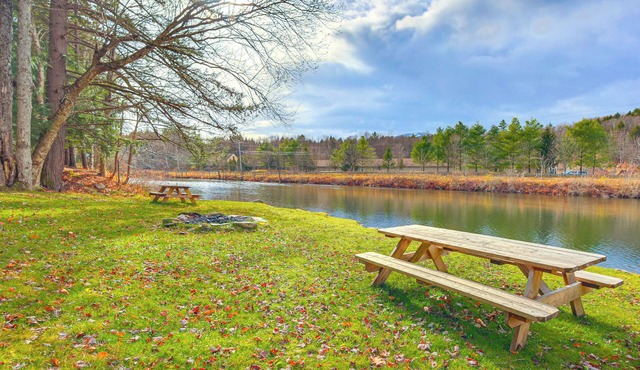 Ludlow Cabin on Lake Pauline w/Outdoor Fire Pit