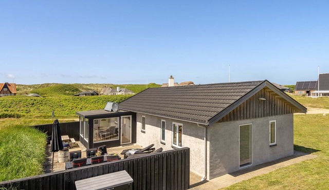 "Ludwik" - 150m from the sea by Interhome