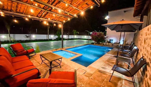 Lujosa Casa Tipo Villa Cerca de Grutas Tolantongo