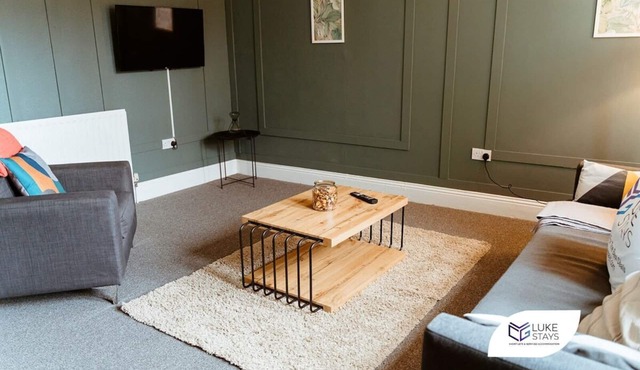 Luke Stays -Whitehall Road