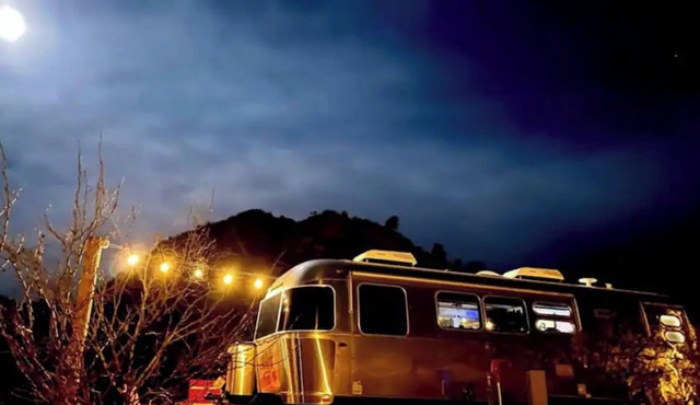 ★Lumen Airstream Retreat RAFTSkiHIKE ΩHottubΩ