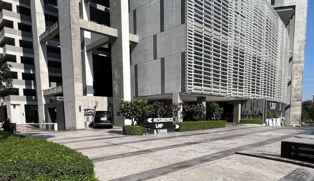 Lumi Tropicana - Unique Stays!