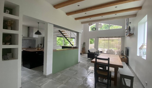 Lumineuse et Spacieuse Maison au Pied du Vercors