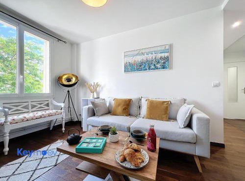 lumineux 3 pieces Ivry - 20 min centre Paris - Parking residence