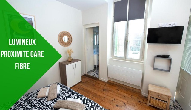 Lumineux appartement,3' de la gare, Terrasse, équipé fibre,bonsejour19
