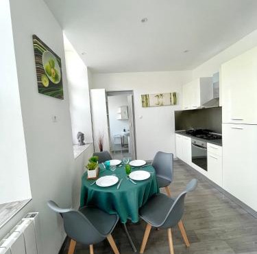 Lumineux et rénové studio en centre ville - Apt9