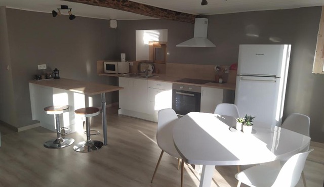 Lumineux & familial au cœur de St Antoine l'Abbaye