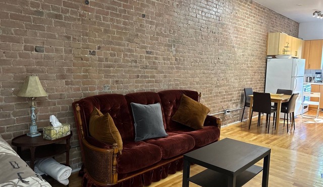 Lumineux Loft à Montreal au Coeur de la Petite Italie