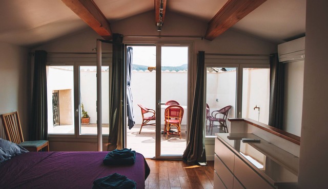 Luminous and spacious air conditioned house in the heart of the Corbières