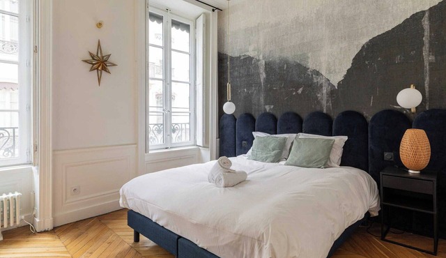 Luminous Apartment 2BR/4P - Bellecour/Place Ampère