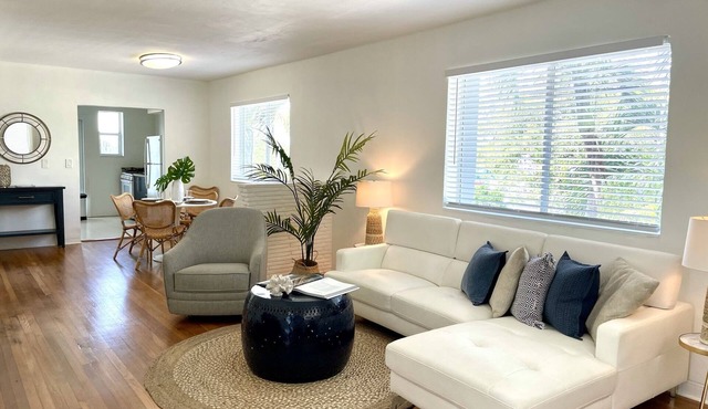 Luna Beach Bungalow