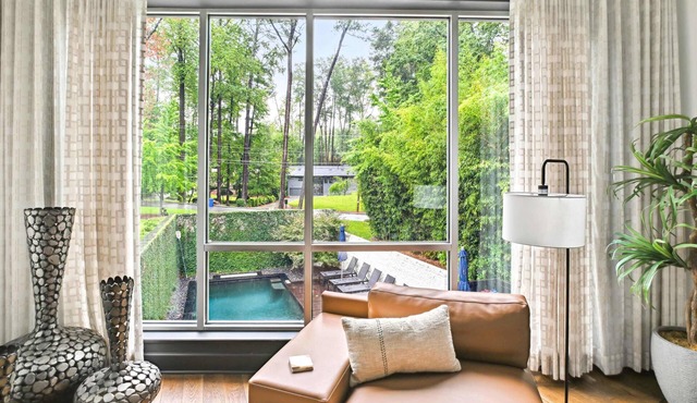 Luna De Lenox by Minty Living