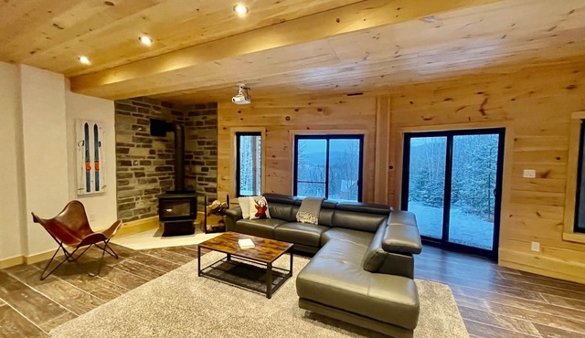 Lunord Kanata Tremblant (137 Pavillon-Kanata)