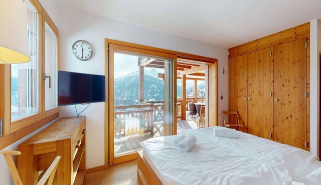 Lush chalet in Heremence with sauna