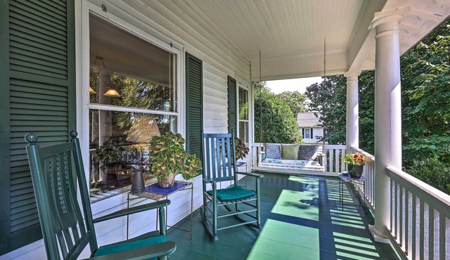 Lush Elkin Home w/Porch Views & Pool Table