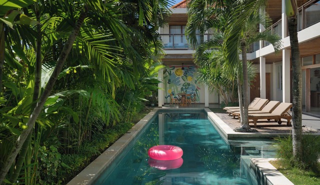 Lush, Sprawling 3BR Bali-meets–California Family Villa with Pool and Ocean View