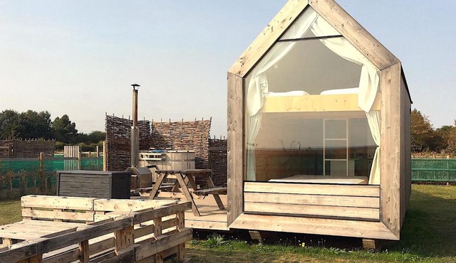 Lushna 3 Petite at Lee Wick Farm Cottages & Glamping