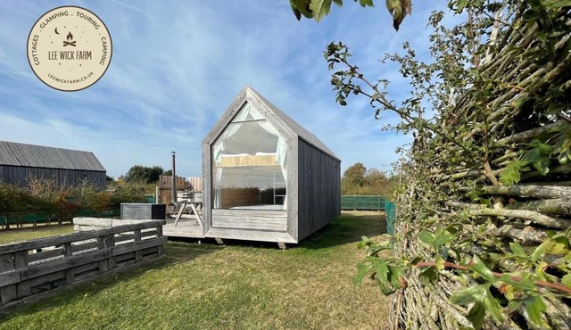 Lushna 6 Petite at Lee Wick Farm Cottages & Glamping