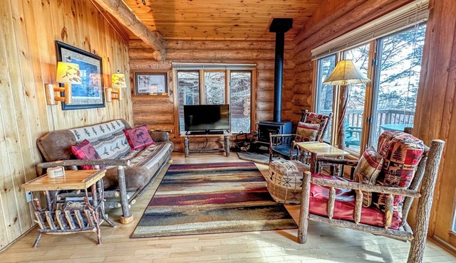 Lutsen Log Cabin 402 on Lake Superior in Lutsen, Minnesota