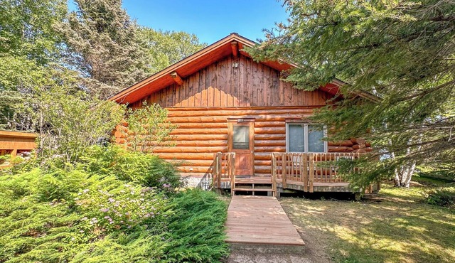 Lutsen Log Cabin 405 - Lusen, Minnesota - Lake Superior - Cascade Vacation Renta