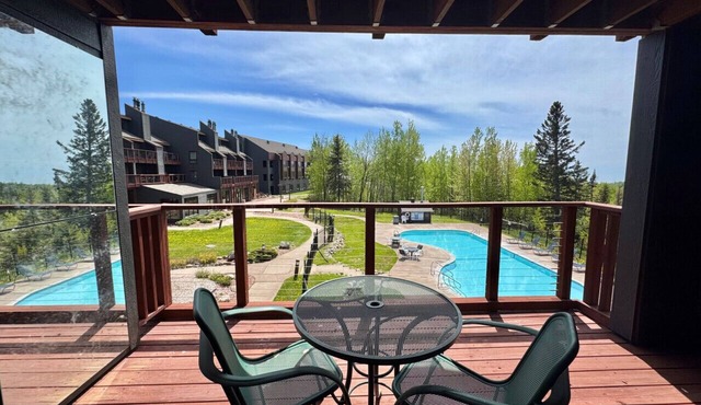 Lutsen Ski-In/Ski-Out | Lake View | Pet-Friendly