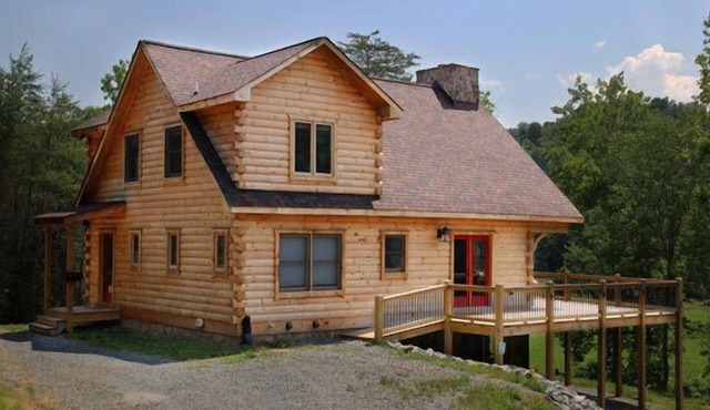 Luvin by the Riverside | 3 Bed, 3 Bath
