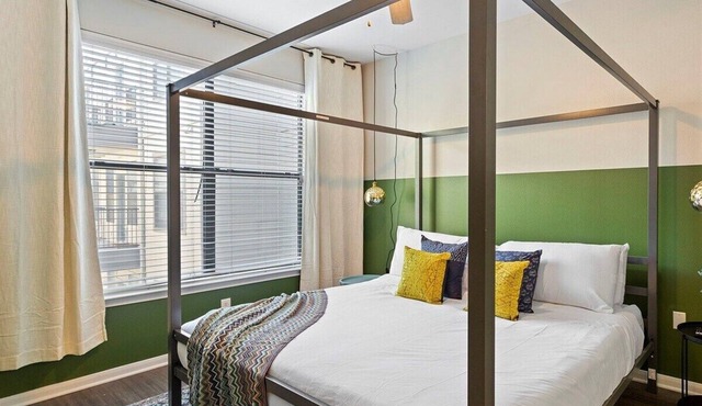 Lux 1B near Downtown! Comfy King Bed,Fast WiFi,Gym