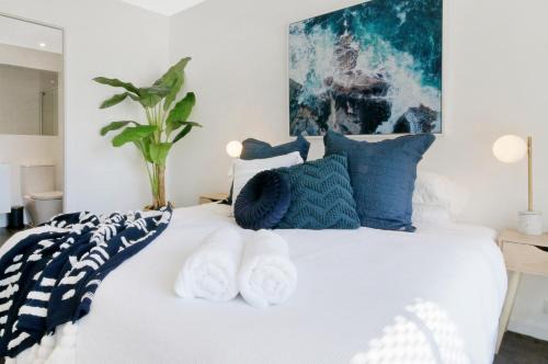 Lux 2BR Apt on Hindmarsh SQ-Pool-Gym-Sauna-Parking