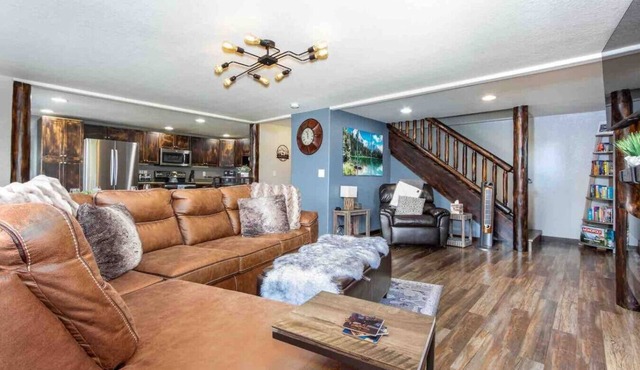 Lux 3BR home - Views/Wildlife/RMNP/Shop/Snowshoe
