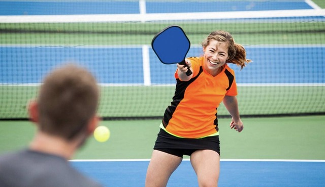 Lux 4 bed 3.5 bath Home with mini golf