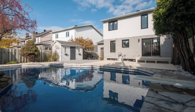 Lux. 4BR House with Pool near DT