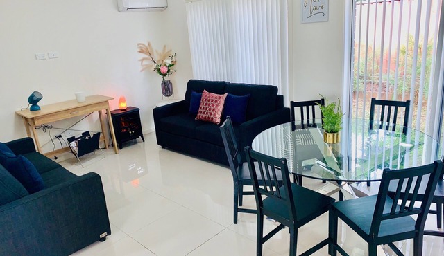 Lux 5 Star, New House, Sleeps 6, Air con