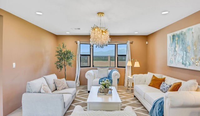 LUX - A Dream Relax getaway Oasis Vacation Home with Amazing Views all around