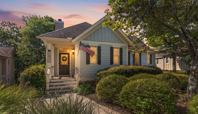 Lux at the Landing|King Suites|Chefs Kitchen|Game Room