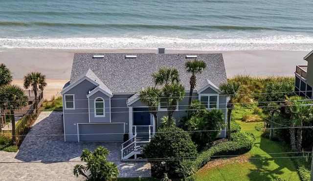 Lux Beach House , Private Beach Dolphins, Whales & Breathtaking Sunrises