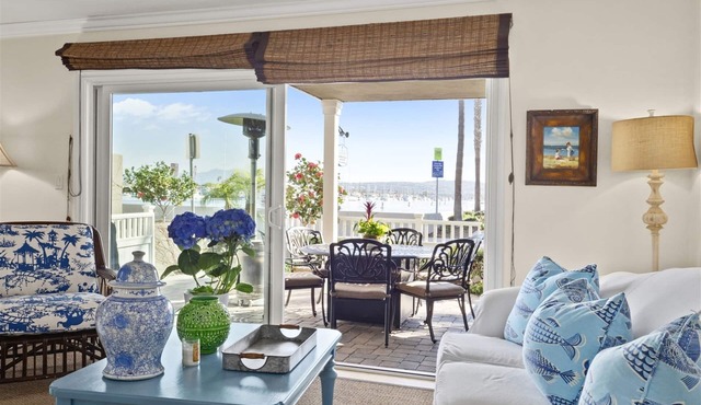 LUX Beachfront Casa de Balboa 227- Best location