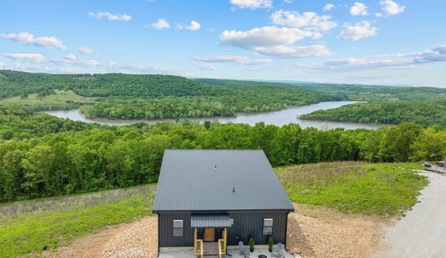 Lux Cabin.Amazing Lake Views. Private Pool.Hot Tub.Branson.Thunder Ridge