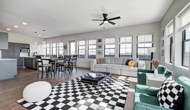 Lux Condo in Speedway 5 miles from Downtown Indy!