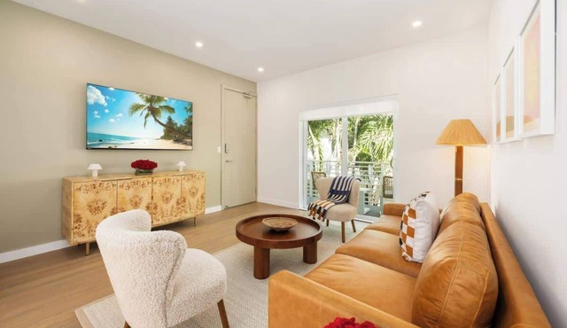 Lux Designer Apt | 2BR/2BA in Heart of Miami Beach