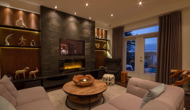 Lux Exec Home HFX Waterfront Pool Hot Tub