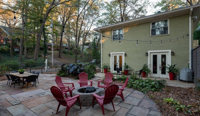 Lux Family-Friendly Midtown Bungalow 3BR/2BA - 5 min walk to Beltline!