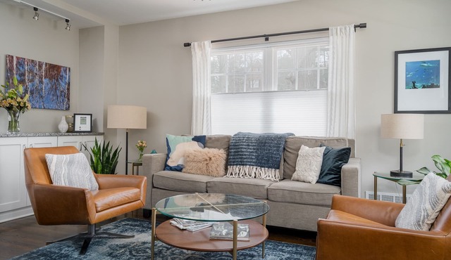 Lux Family-Friendly Midtown Bungalow 2BR- 2BA - 5 min walk to the Beltline