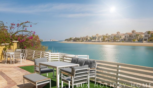 LUX Holiday Home - Frond E 1