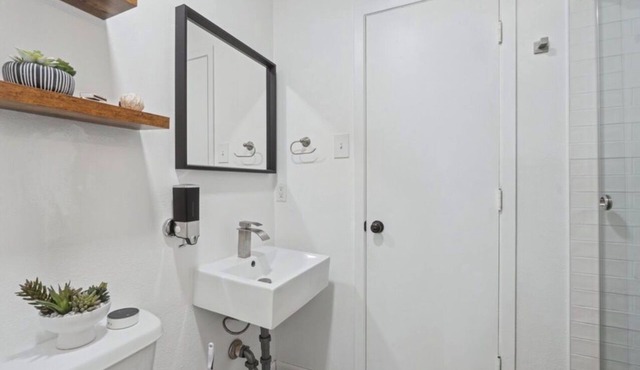 LUX Home MINS to Medical City & Cowboys HQ