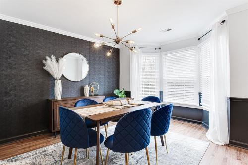 Lux Home-mins to Truist Park wKing pet friendly