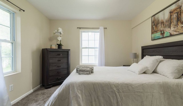 Lux Living near EWR and NYC