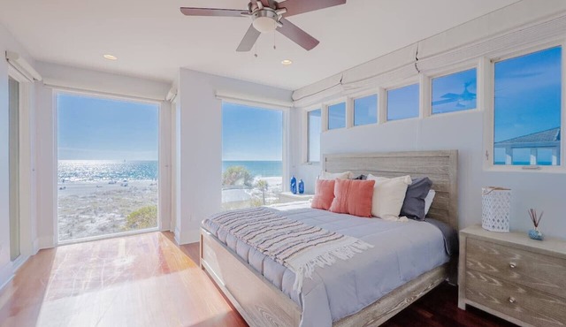 Lux Maderia Beachfront Home